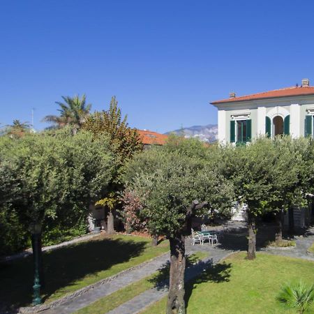 Locazione Turistica Villa Nicodemi Basement Seminterrato Marina di Massa Extérieur photo